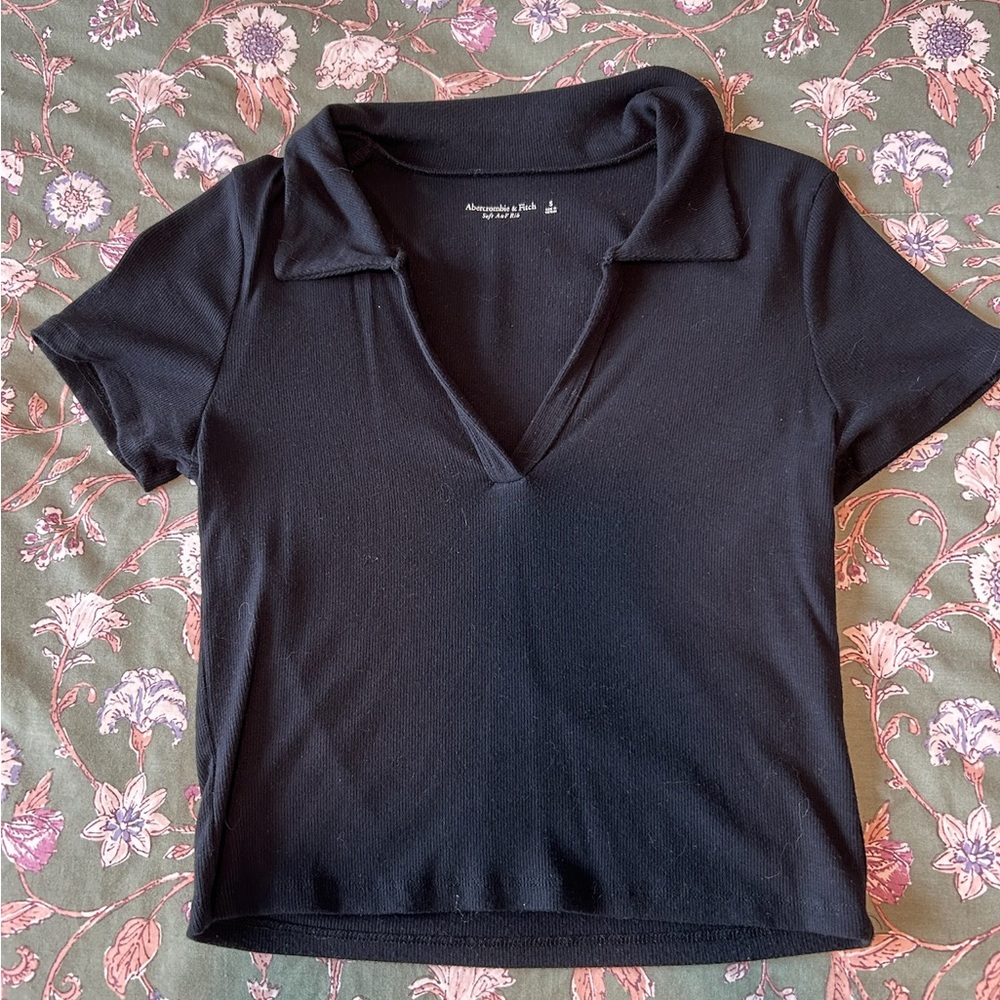 Abercrombie & Fitch Black Collared Crop Top